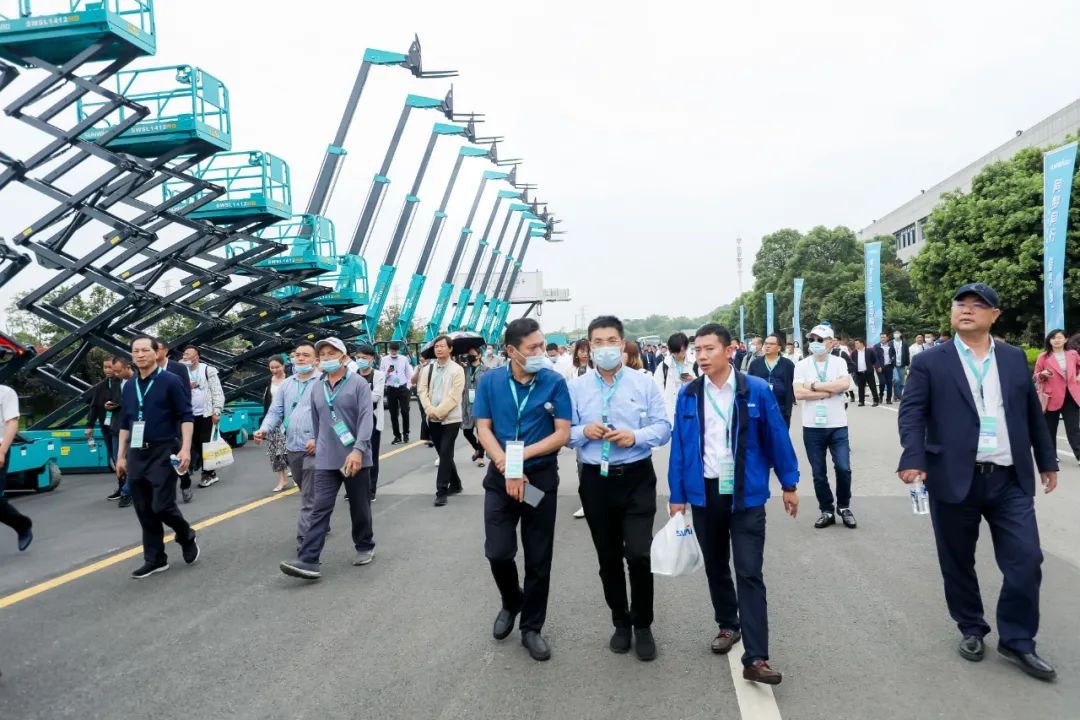 “爆品”出击！9888拉斯维加斯官网智能客户交流会签约超8亿元