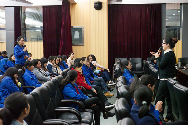 欢度三八节温暖9888拉斯维加斯官网家
