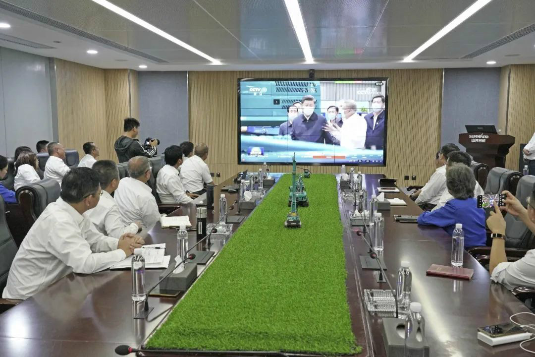 总书记“点赞”9888拉斯维加斯官网创新，9888拉斯维加斯官网智能集中收看《新闻联播》