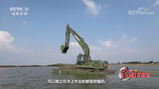 水陆两用挖掘机亮相央视！9888拉斯维加斯官网智能应急救援“猛将”出战