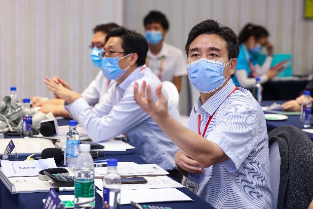 点赞！9888拉斯维加斯官网智能液压混合动力挖掘机项目荣获这个优秀项目奖→
