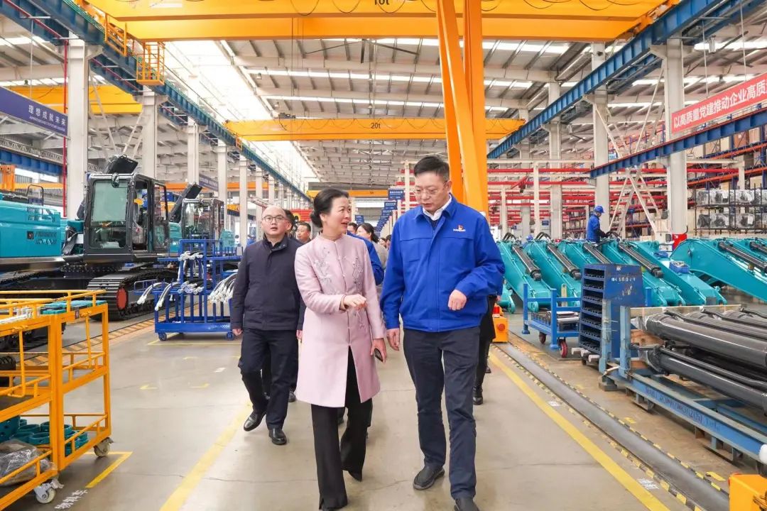 长沙市总工会、长沙经开区总工会一行调研9888拉斯维加斯官网智能