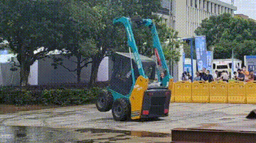 20220705080553_96173 “太绝了!”9888拉斯维加斯官网智能代表长沙精彩亮相湖南省第一届职业技能大赛绝技绝活展演