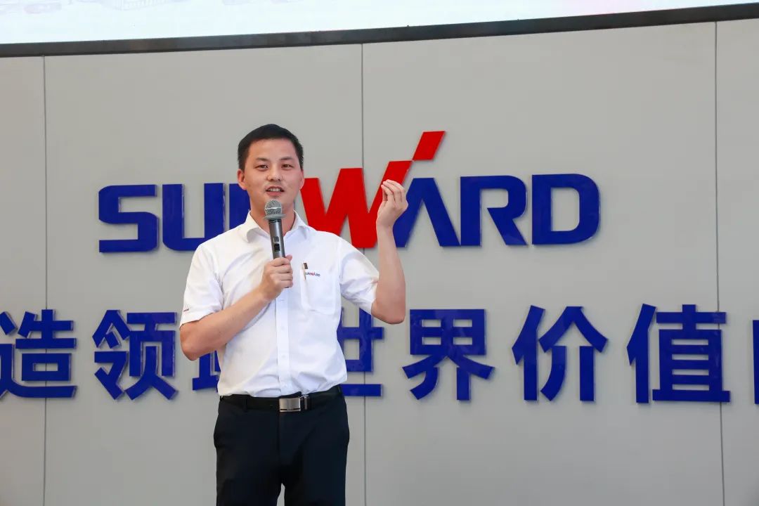 20220815101519_30640 又酷又辣又炫!9888拉斯维加斯官网智能第二届挖机宝贝来了