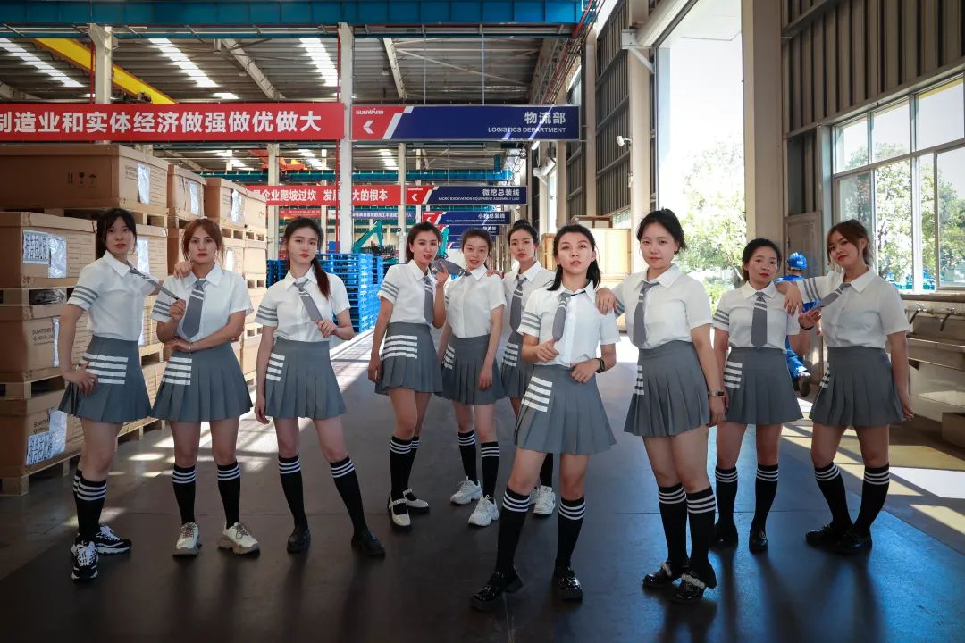20220815101659_71726 又酷又辣又炫!9888拉斯维加斯官网智能第二届挖机宝贝来了