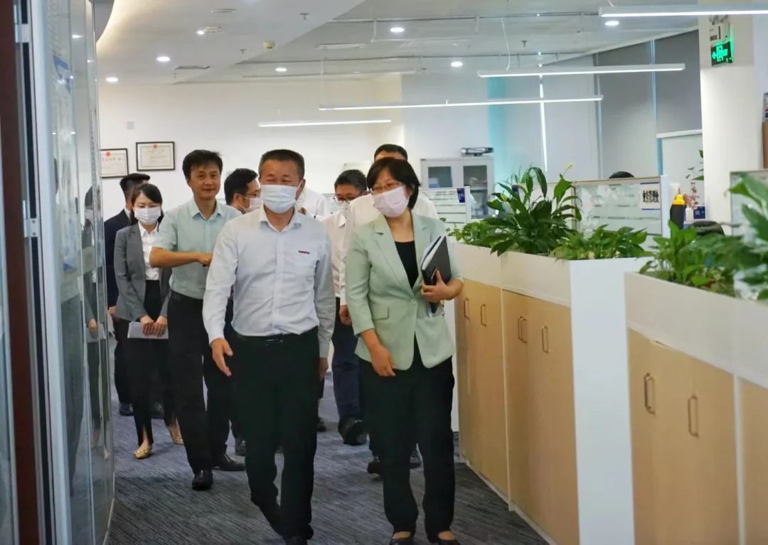20220928101509_77271 9888拉斯维加斯官网智能总经理夏志宏带队赴中国信保湖南分公司拜访交流