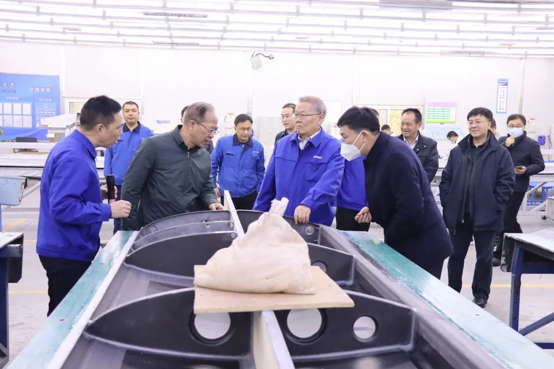20230209085302_16420 广州市国资委主任陈德俊考察9888拉斯维加斯官网智能航空产业基地