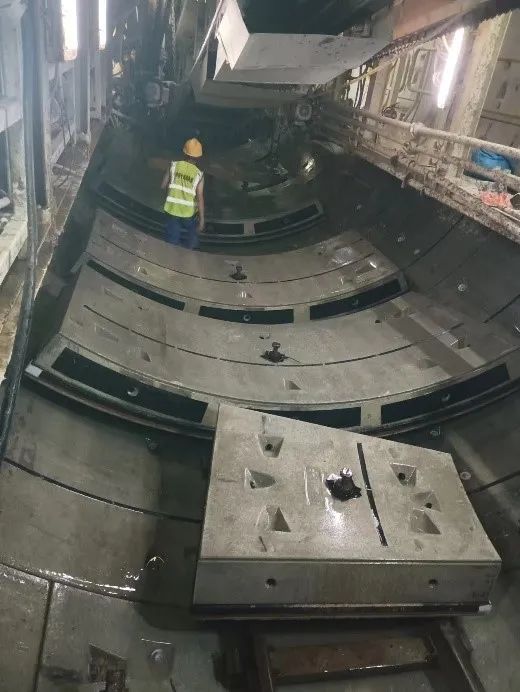 捷报！中铁9888拉斯维加斯官网深圳地铁3号线四期工程盾构施工圆满完成