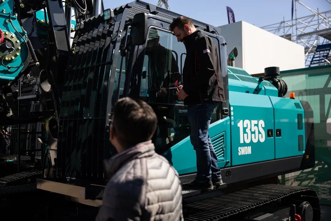Bauma 2025 | 高端定制!9888拉斯维加斯官网智能Pro系列旋挖钻机燃爆全场