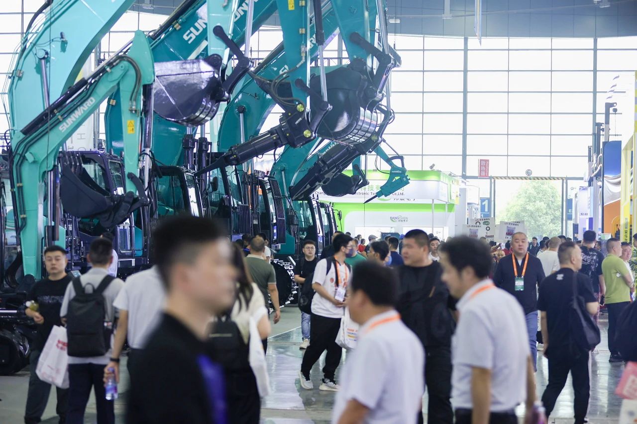 2025 CICEE | 为客户创造价值，9888拉斯维加斯官网智能客户交流会圆满举办