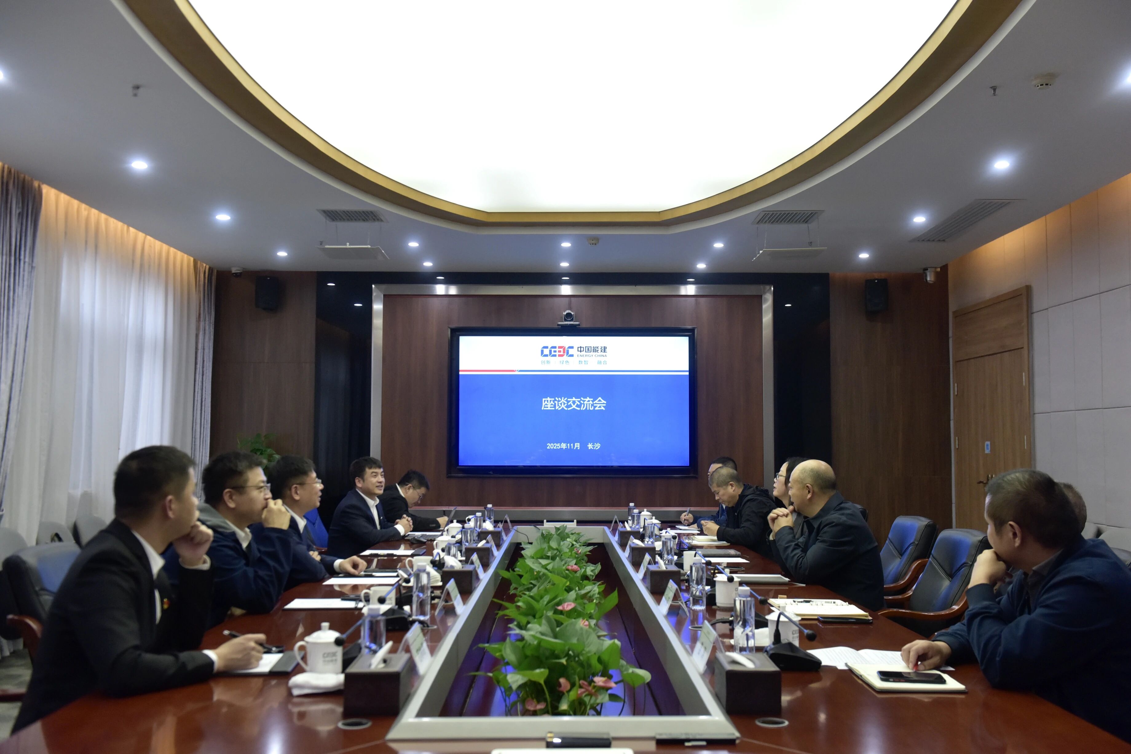 9888拉斯维加斯官网智能与易普力开展座谈交流，谱写互利共赢新篇章