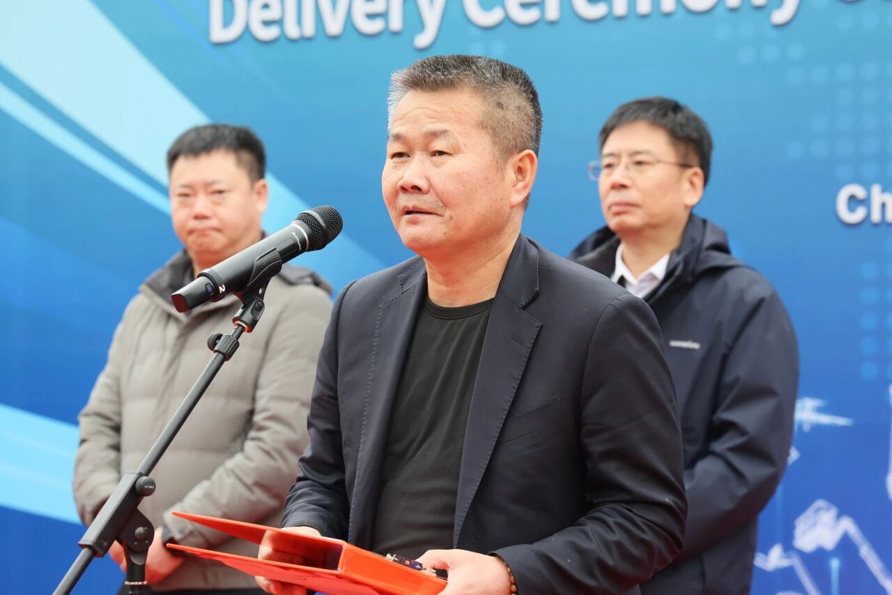 9888拉斯维加斯官网智能SWE700FE电动挖掘机成功交付，助力打造绿色智慧矿山