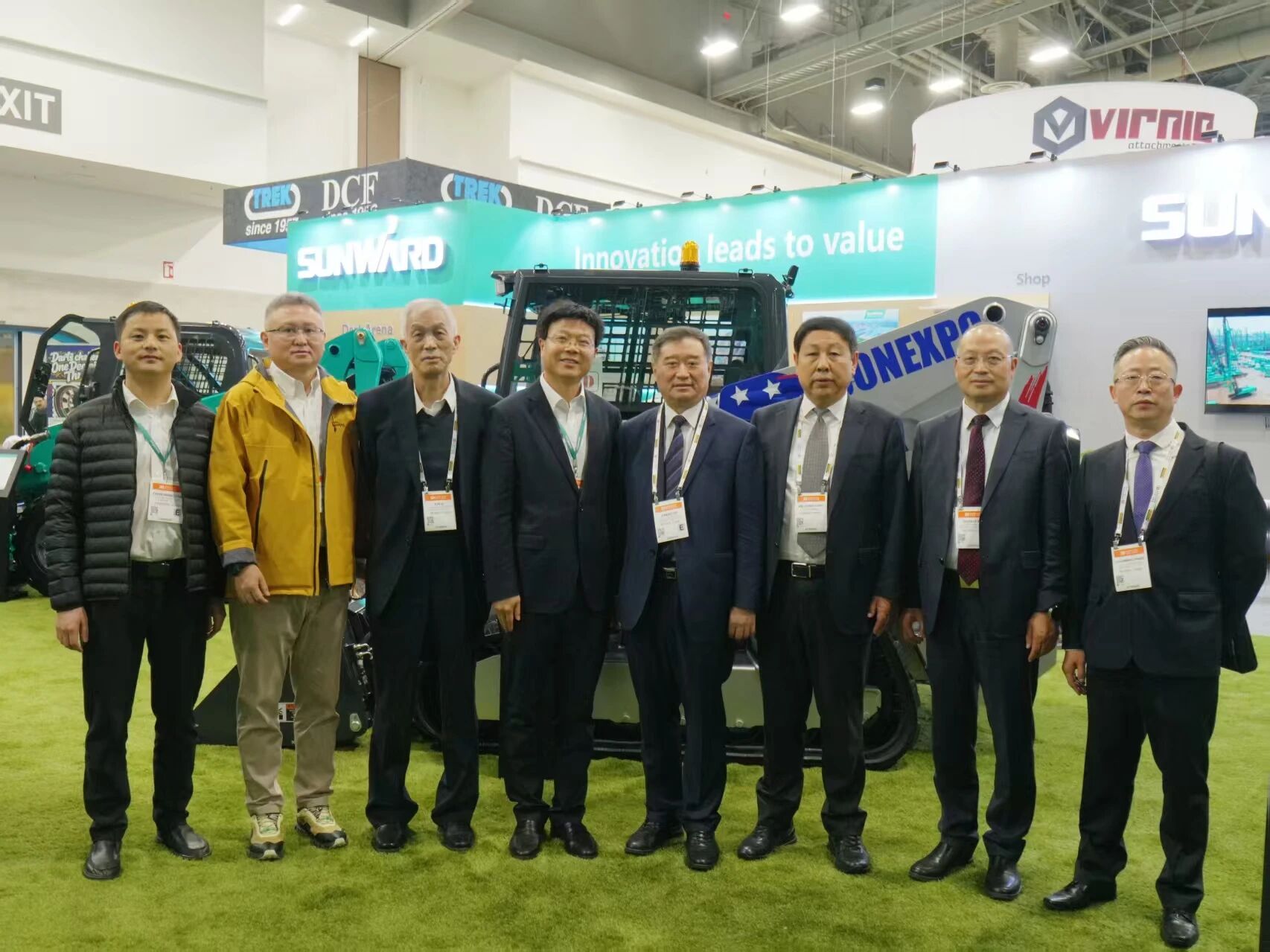 2026美国拉展 | 中国工程机械工业协会会长苏子孟一行到访9888拉斯维加斯官网智能展位
