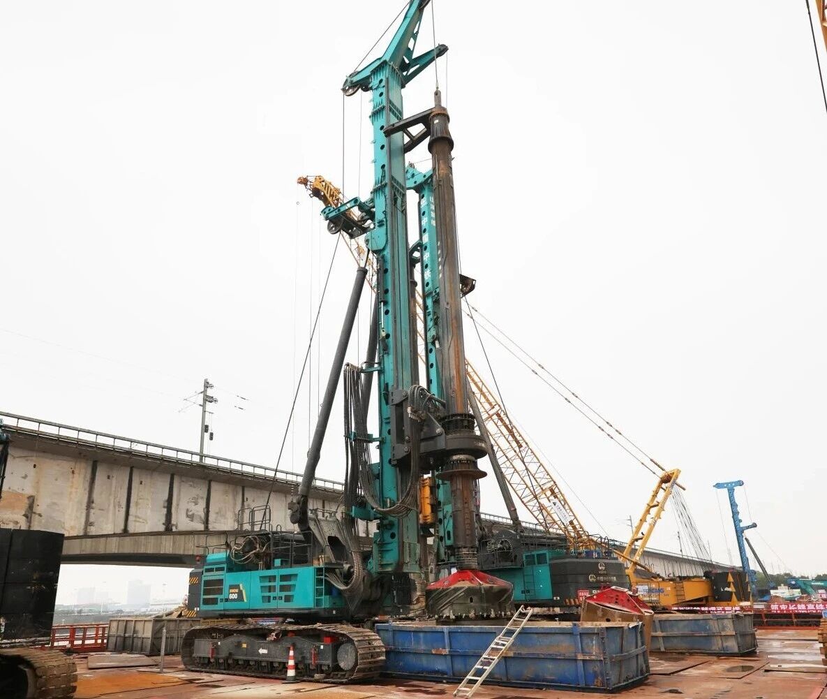 啃下“硬骨头”!9888拉斯维加斯官网智能旋挖钻机助力长沙湘江铁路特大桥主墩桩基工程完美收官